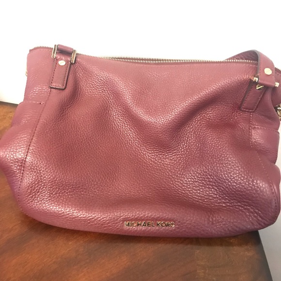 Authentic Michael Kors maroon soft leather bag - Picture 2 of 3